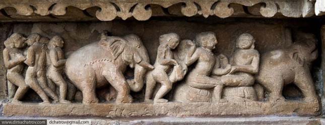 Khajuraho - A Káma-Szura templom