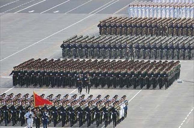 Kínai katonai parádé