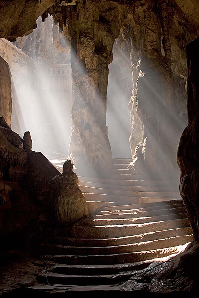 Khao Luang barlangtemplom, Thaiföld