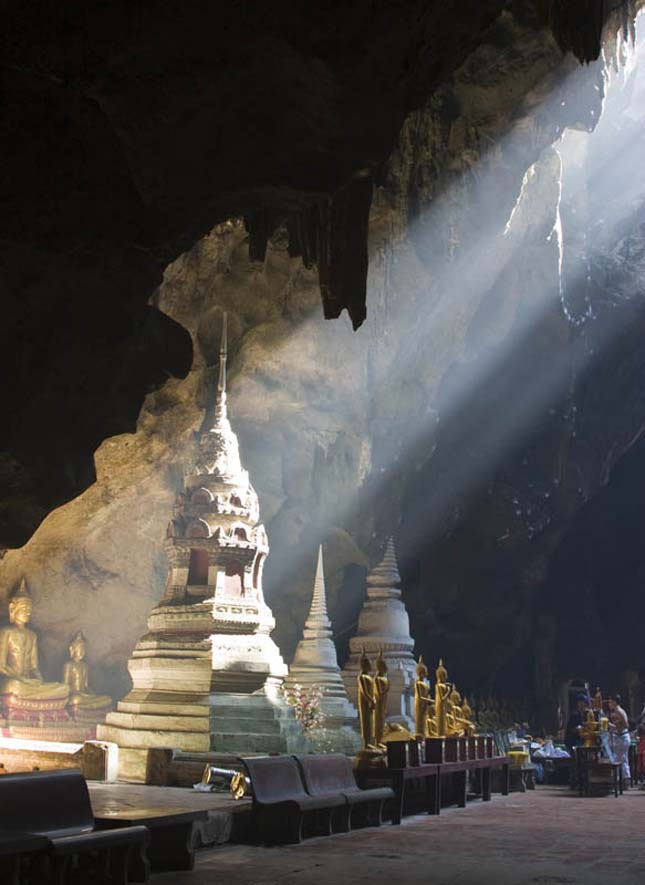 Khao Luang barlangtemplom, Thaiföld