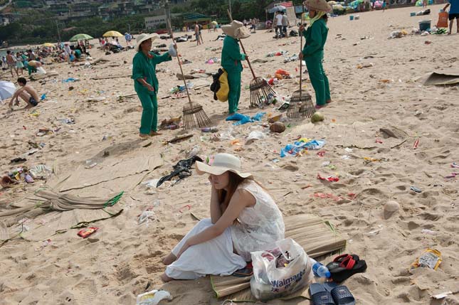 Szemetelés a kínai strandokon