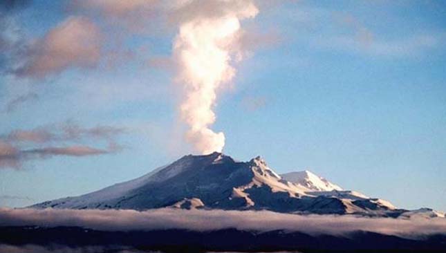 Kitört Mordor vulkánja, a Tongariro