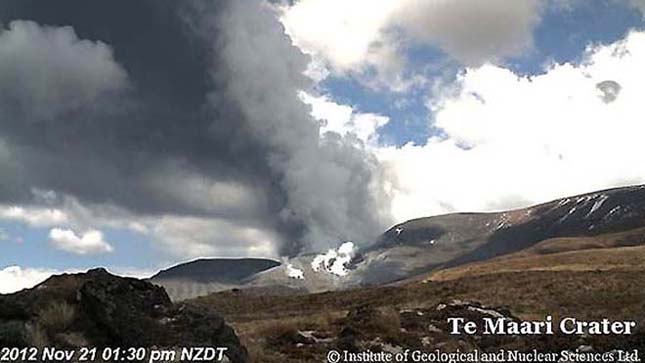 Kitört Mordor vulkánja, a Tongariro