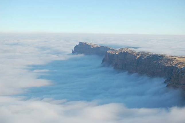 Ködben úszó Grand Canyon