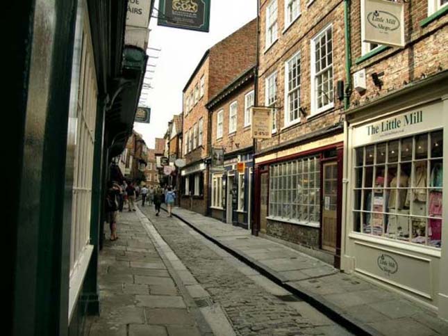 Középkori utca York városában, Anglia legbájosabb utcája