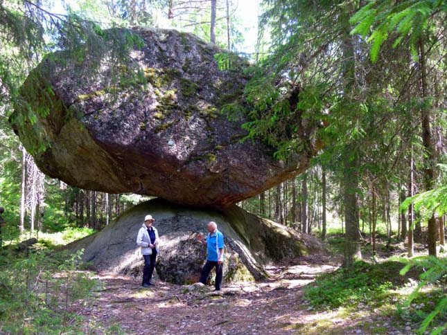 Kummakivi-kő