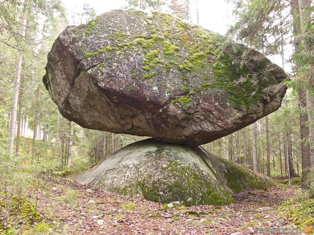 Kummakivi-kő