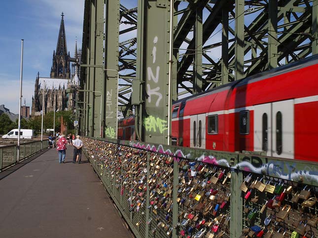 Hohenzollernbrücke, Köln