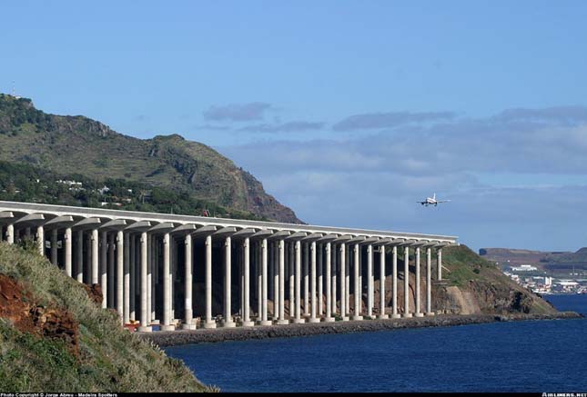 Landolás Madeira repülőterén