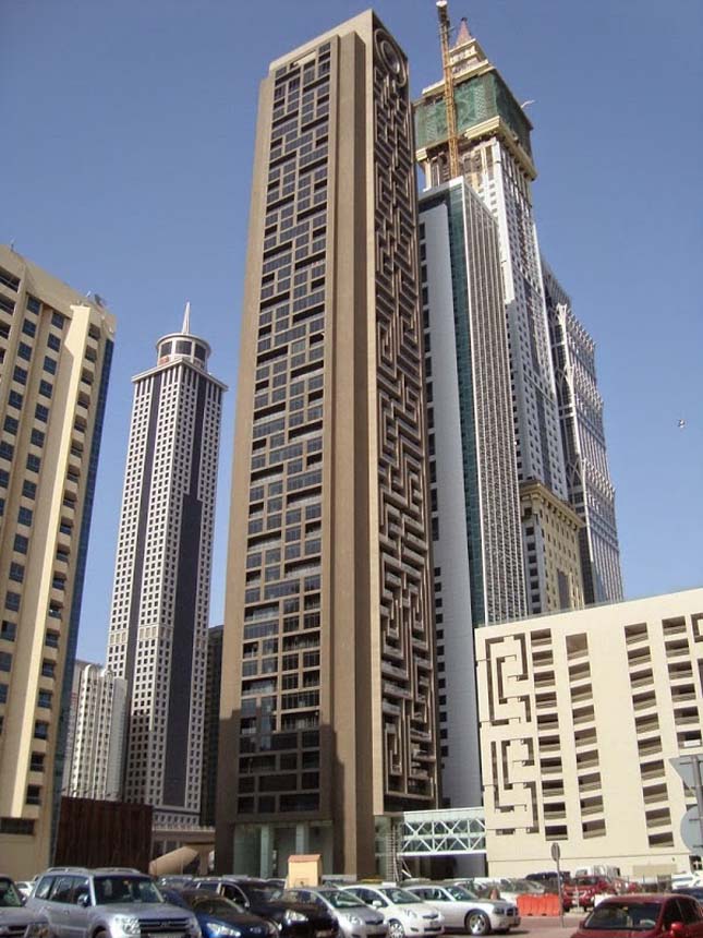 Labirintus-torony - Maze Tower, Dubai