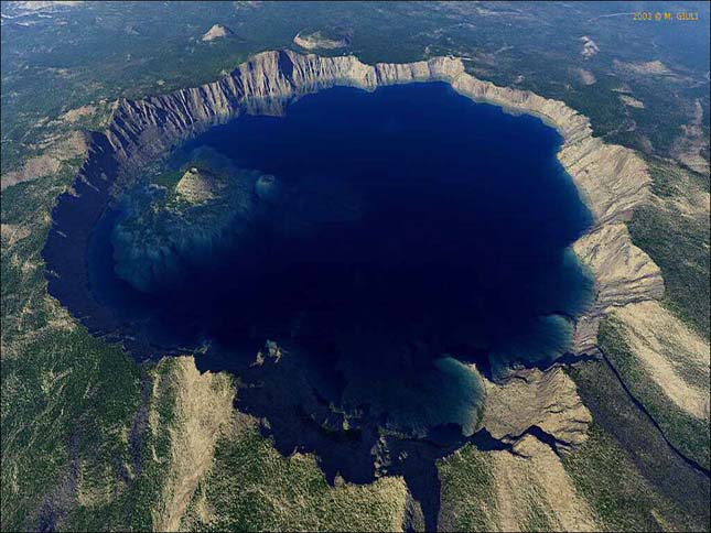 Kráter-tó