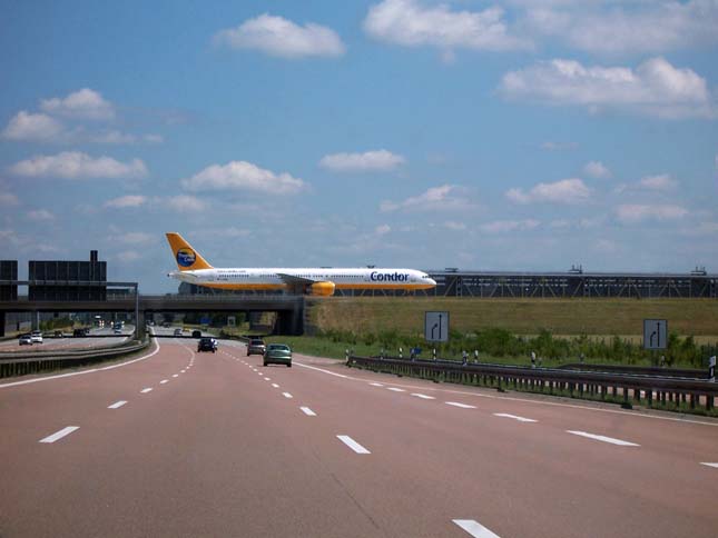 Lipcse-Halle Repülőtér Németországban