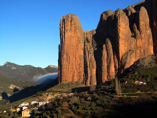 Mallos de Riglos