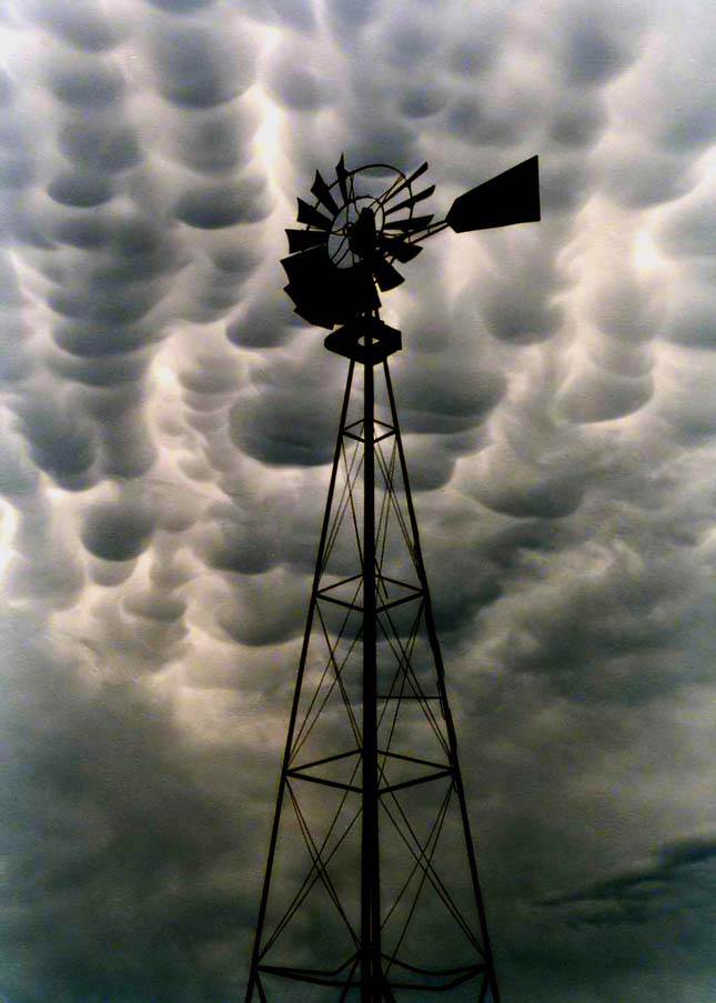 Mammatus, ritka felhőképződmény