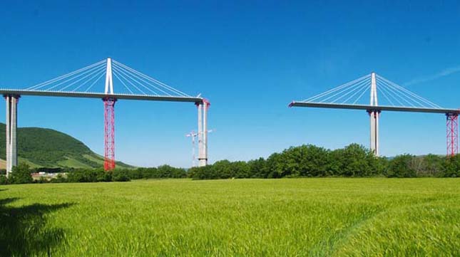 Millau-i Viadukt, a leghosszabb ferdekábeles híd a világon