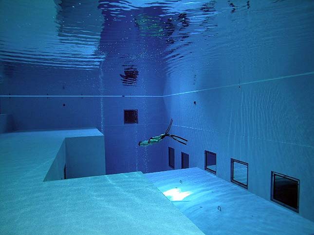 Nemo 33, a világ legmélyebb medencéje