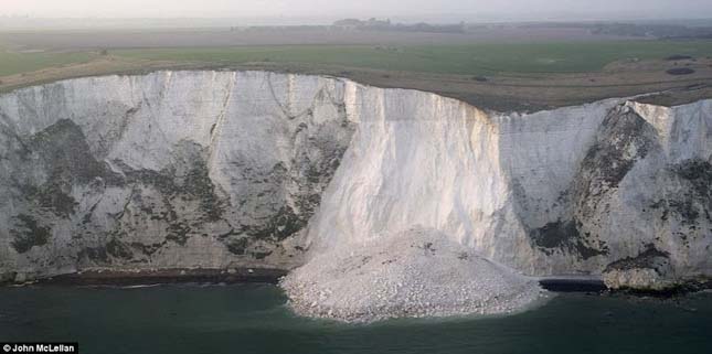 Beachy Head sziklaomlás