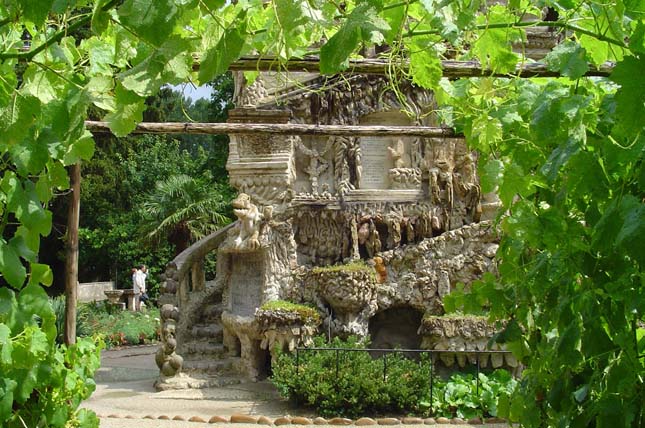 Palais Idéal, egyetlen ember élete munkája