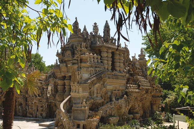 Palais Idéal, egyetlen ember élete munkája