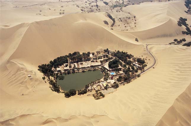 Huacachina oázis, Peru