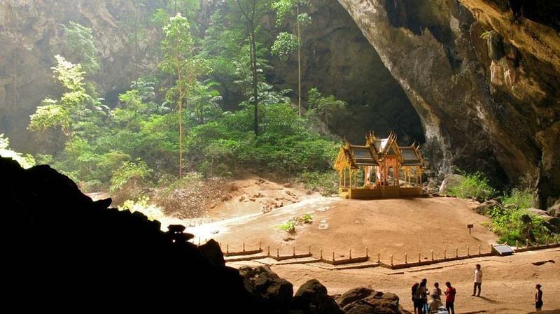 Pharaya Nakon barlang, Thaiföld