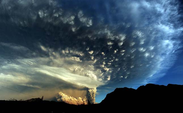 Puyehue vulkán kitörése