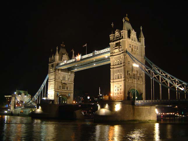 Tower Bridge, Anglia