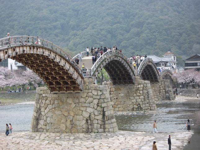 Kintai-kyo Bridge, Japán