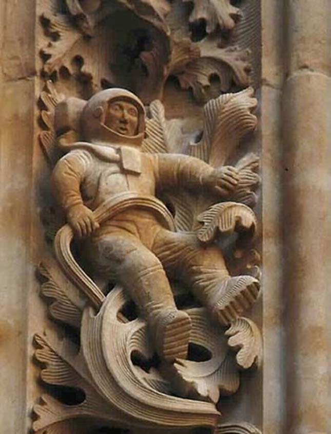 Űrhajós szobor, Salamnca székesegyház