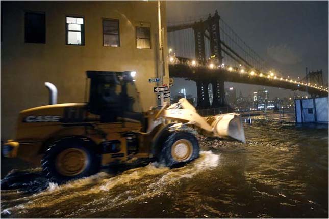 Katasztrófafilmbe illő képek New Yorkból