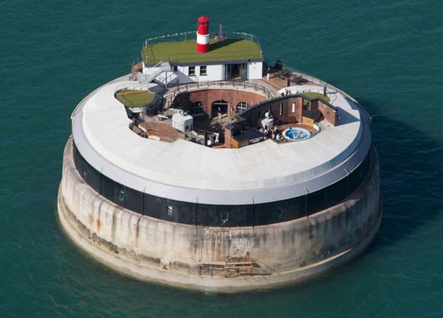 Spitbank Fort, erődből szálloda