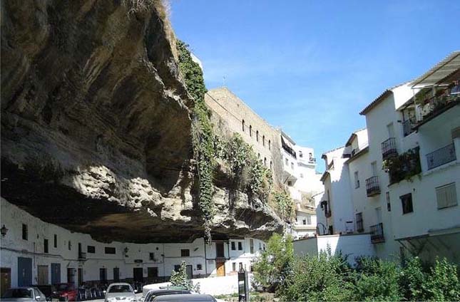 A sziklákba épített város – Setenil de Las Bodegas