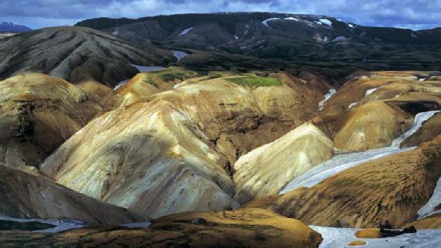 Színes hegyek Izlandon