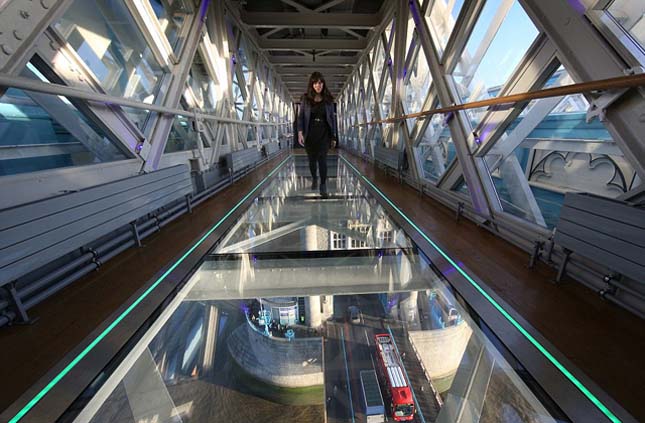 Tower Bridge üvegpadlót kapott
