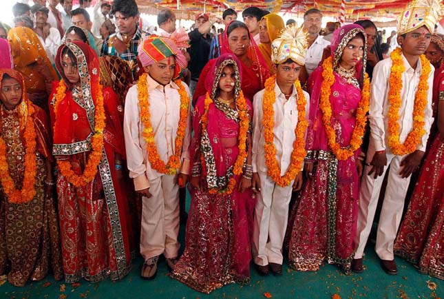 Tömeges esküvők Vadiában