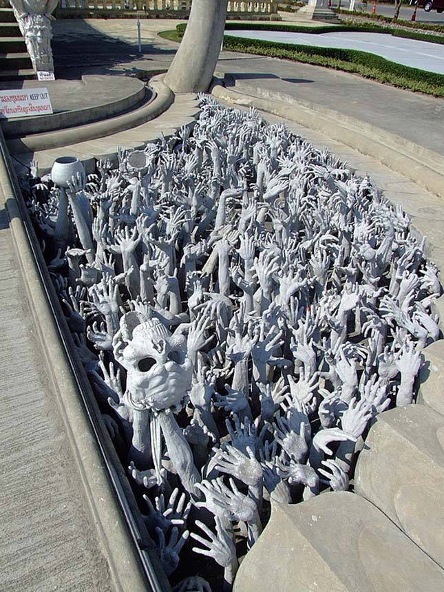 Wat Rong Khun buddhista templom