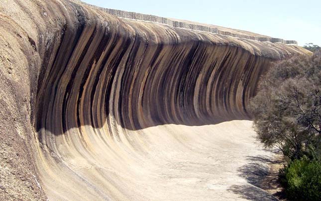 Wave Rock, hullámszikla Ausztráliában