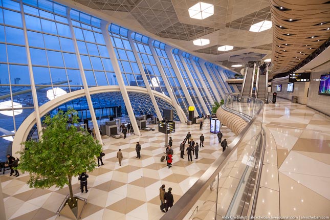 Heydar Aliyev Nemzetközi Reptér, Baku, Azerbajdzsán