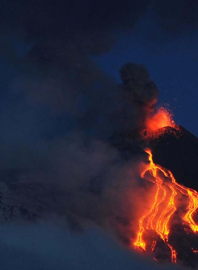 Kitört az Etna