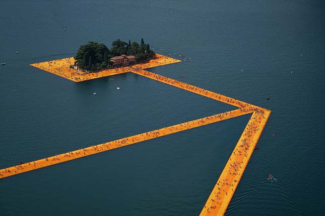 The Floating Piers