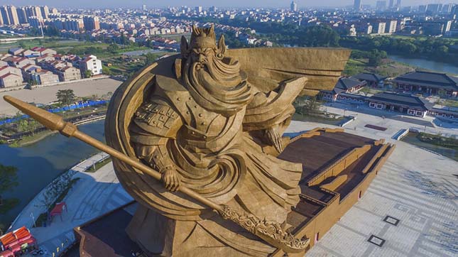 Guan Yu szobor