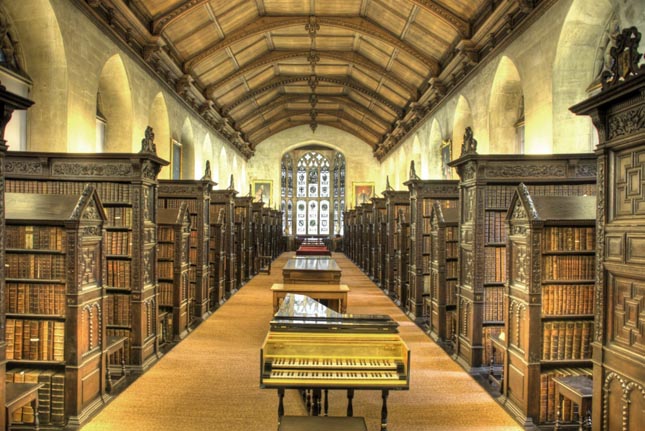 St. John’s College Könyvtára, Cambridge, Nagy-Britannia
