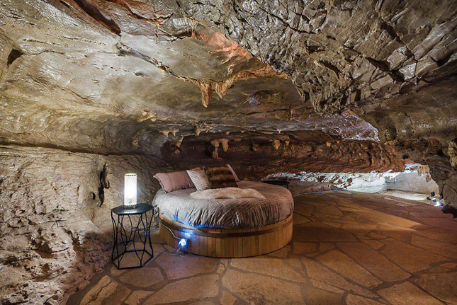 Luxusotthont alakítottak ki a barlangban
