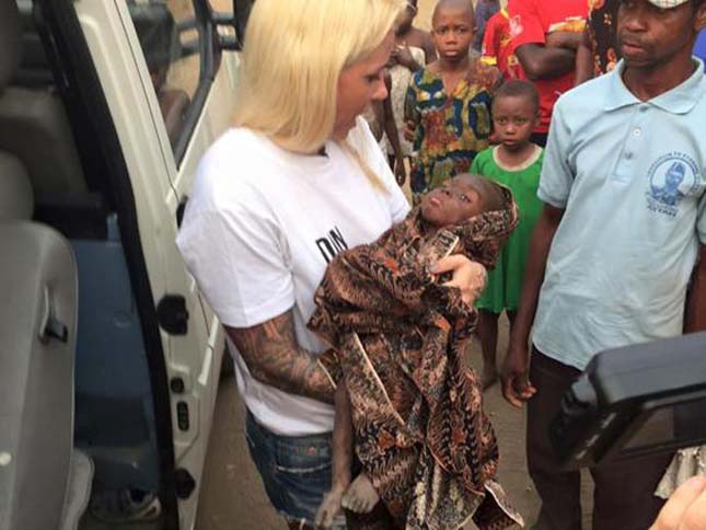 Hónapokig az utcán élt a sorsára hagyott nigériai kisfiú