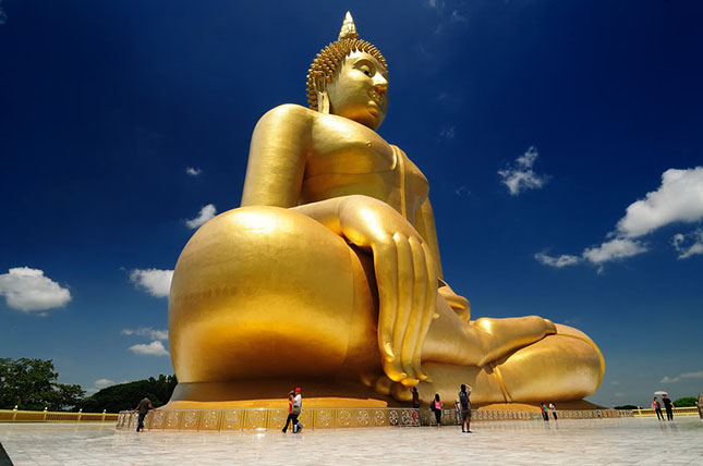 Buddha, Wat Muang