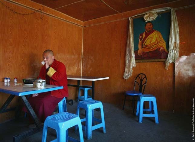 Larung Gar Buddhista Akadémia