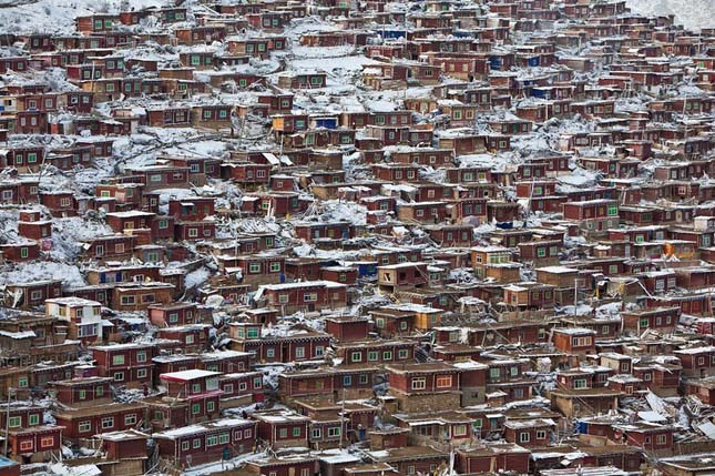 Larung Gar Buddhista Akadémia Tibet