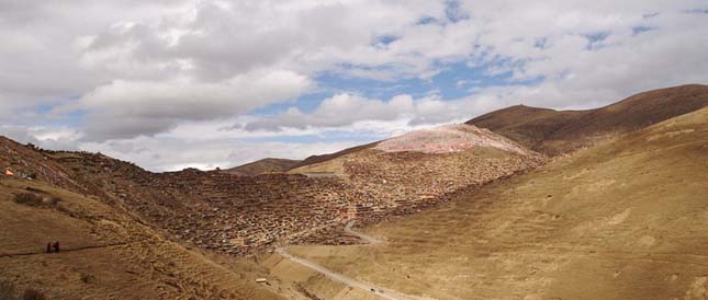 Larung Gar Buddhista Akadémia