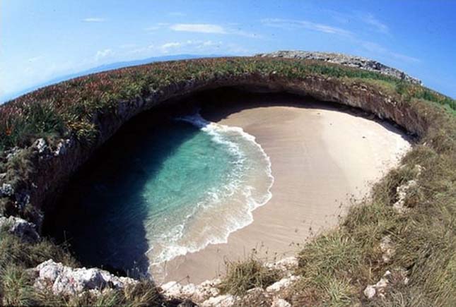 Hidden Beach, Marietta-szigetek, Mexikó