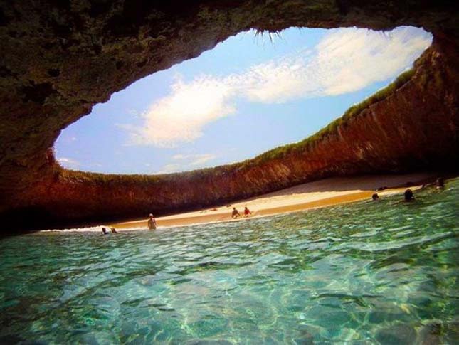 Hidden Beach, Marietta-szigetek, Mexikó